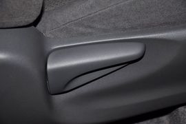 2012款丰田普锐斯1.8L标准版到店实拍