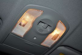 2012款丰田普锐斯1.8L标准版到店实拍