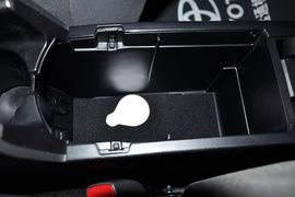 2012款丰田普锐斯1.8L标准版到店实拍