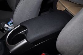 2012款丰田普锐斯1.8L标准版到店实拍