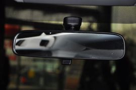 2012款丰田普锐斯1.8L标准版到店实拍