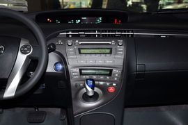 2012款丰田普锐斯1.8L标准版到店实拍