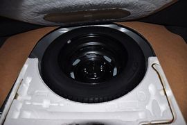 2011款全球鹰自由舰1.3L手动时尚型到店实拍