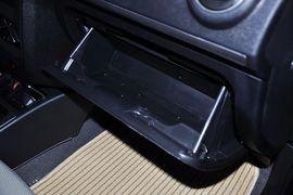 2011款全球鹰自由舰1.3L手动时尚型到店实拍