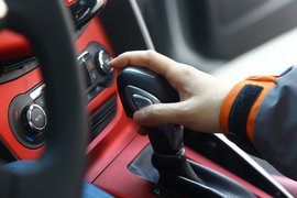 2012款长安福特福克斯两厢2.0AT豪华运动型贵州试驾