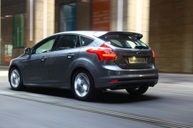 2012款长安福特福克斯两厢2.0AT豪华运动型贵州试驾