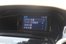 2012款长安福特福克斯两厢2.0AT豪华运动型贵州试驾