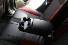 2012款长安福特福克斯两厢2.0AT豪华运动型贵州试驾