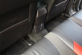 2012款长安福特福克斯两厢2.0AT豪华运动型贵州试驾