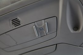 2012款长安福特福克斯两厢2.0AT豪华运动型贵州试驾