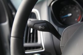 2012款长安福特福克斯两厢2.0AT豪华运动型贵州试驾
