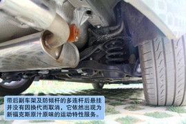 2012款长安福特福克斯两厢2.0AT豪华运动型贵州试驾