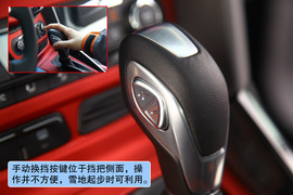 2012款长安福特福克斯两厢2.0AT豪华运动型贵州试驾