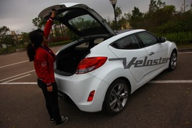 2012款飞思Veloster珠海试驾实拍