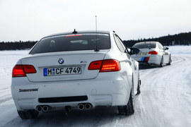 2011款宝马M3双门版瑞典冰雪高级驾驶培训实拍