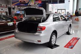 2012款丰田卡罗拉1.6L