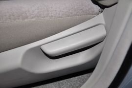 2012款丰田卡罗拉1.6L