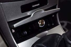 2012款丰田卡罗拉1.6L
