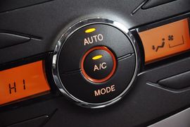 2012款丰田卡罗拉1.6L
