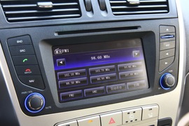 2012款吉利全球鹰GX7