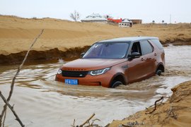 2017款路虎发现试驾组图