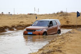 2017款路虎发现试驾组图