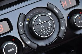 2012款标致308CC