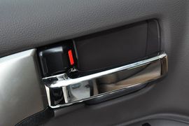 2012款一汽丰田兰德酷路泽4.6L