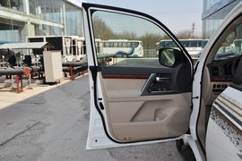 2012款一汽丰田兰德酷路泽4.6L