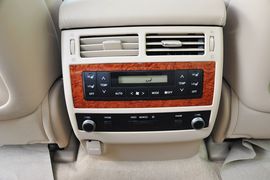 2012款一汽丰田兰德酷路泽4.6L