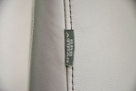 2012款一汽丰田兰德酷路泽4.6L