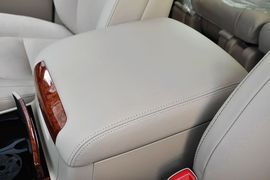2012款一汽丰田兰德酷路泽4.6L