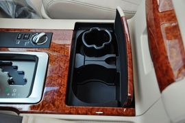 2012款一汽丰田兰德酷路泽4.6L