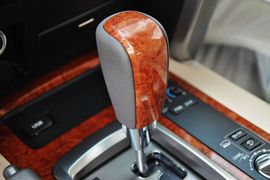 2012款一汽丰田兰德酷路泽4.6L