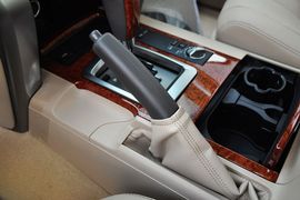 2012款一汽丰田兰德酷路泽4.6L