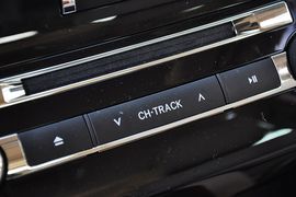 2012款一汽丰田兰德酷路泽4.6L