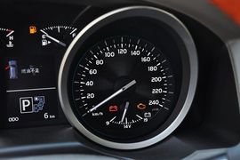 2012款一汽丰田兰德酷路泽4.6L