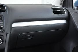 2012款一汽大众高尔夫1.4TSI蓝驱型