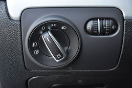 2012款一汽大众高尔夫1.4TSI蓝驱型