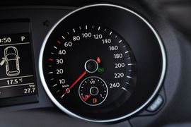 2012款一汽大众高尔夫1.4TSI蓝驱型