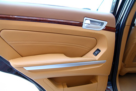 试驾2012款宝利格