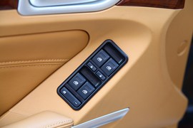 试驾2012款宝利格