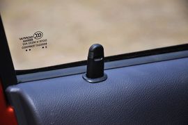 2012款雪佛兰乐驰1.0L手动优越型