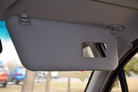2012款雪佛兰乐驰1.0L手动优越型