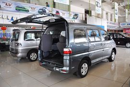 2012款风行菱智1.6L商用版标准型