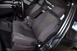 2012款风行菱智1.6L商用版标准型