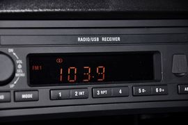 2012款风行菱智1.6L商用版标准型