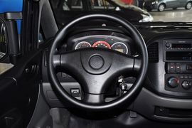 2012款风行菱智1.6L商用版标准型