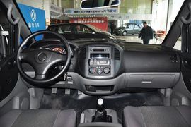 2012款风行菱智1.6L商用版标准型