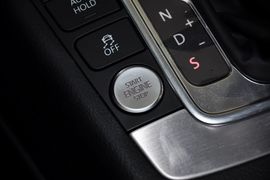 2012款一汽大众全新迈腾3.0FSI